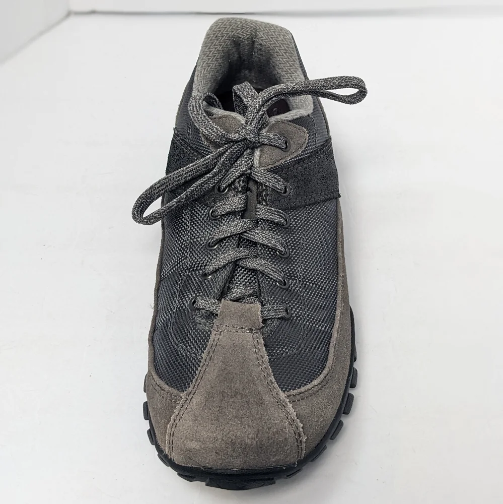 easy spirit explore sneakers